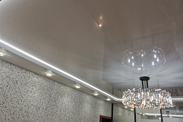 Многоуровневые натяжные потолки