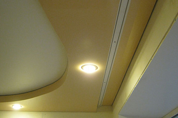 Гардины, карнизы, ниши – что выбрать?