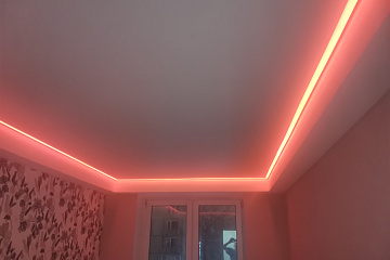 Натяжные потолки в детскую - да или нет?