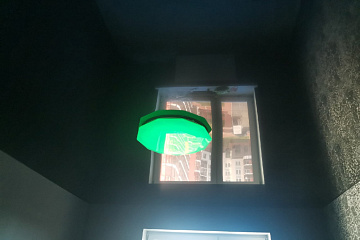 Глянцевый потолок – стильно и недорого