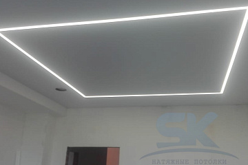 Натяжной потолок в офисе