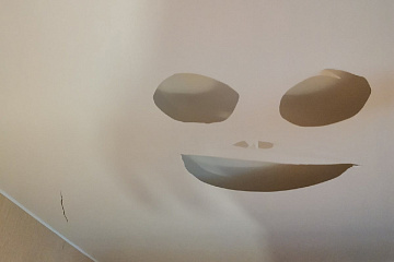 Ремонт натяжных потолков