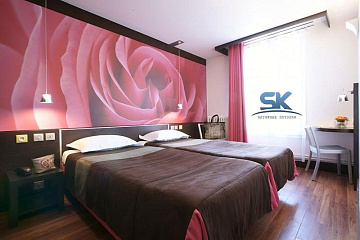 Натяжной потолок на стену – как это возможно?