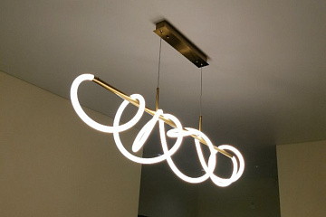 Люстры для натяжных потолков – фото, инструкция по установке